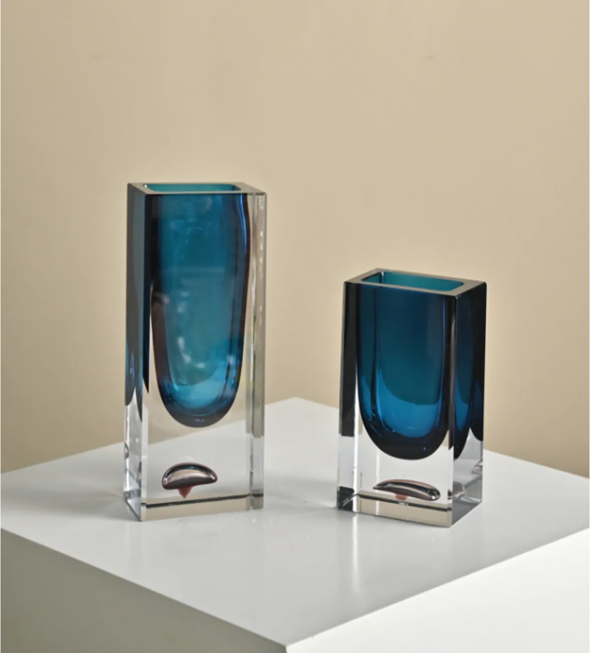 Borealis Vase - Cobalt